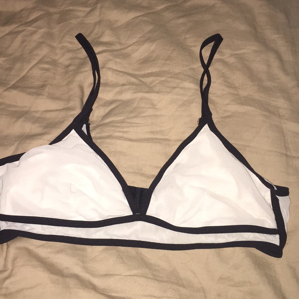 🖤SALE🖤 Cute shear Bra!